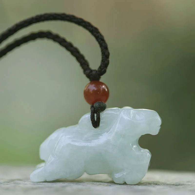 Natural Emerald Chinese Three  - Necklaces ulasan dan harga